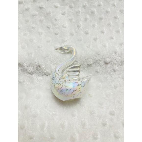 Vintage Viking White Spotted Iridescent Rainbow Lustre Glass Swan - Picture 6 of 7